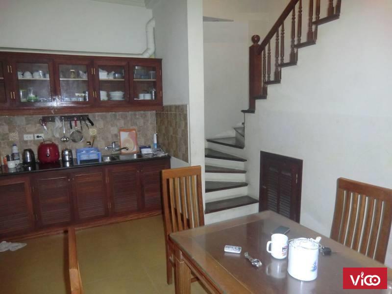 Nhà mới , giá 13tr , 1 lầu , 3pn , phú thọ hoa