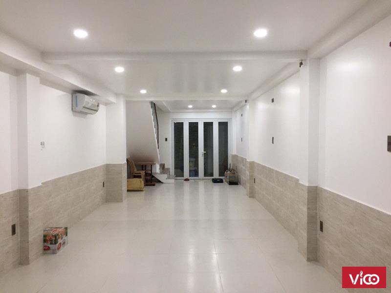 Cho thuê nhà mặt tiền Sương Nguyệt Ánh, Quận 1 4.2m x 18m, 1 lầu, giá 3.300/tháng, bao thuế.