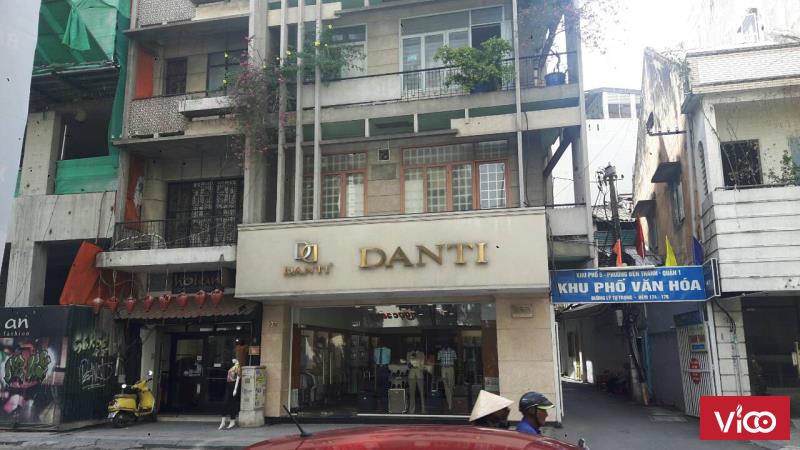 Cho thuê nhà hai mặt tiền số 172 Lý Tự Trọng, phường Bến Thành, Quận 1