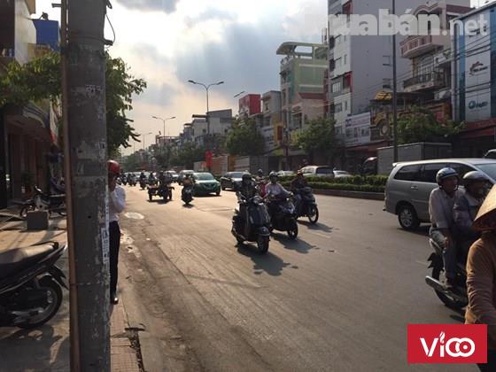 Cho thuê nhà MT Hoàng Văn Thụ, dt 6,5x19m, nở 10m, 4 lầu, Thang máy, giá rẻ.