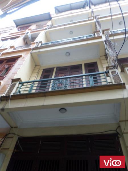 Cho thuê nhà riêng phố quán thánh 26m2 x 4,5 tầng đẹp mặt ngõ rộng giá 11,5t