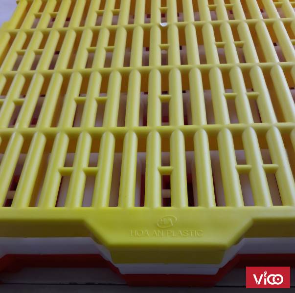 tấm nhựa lót sàn chuồng cao cấp