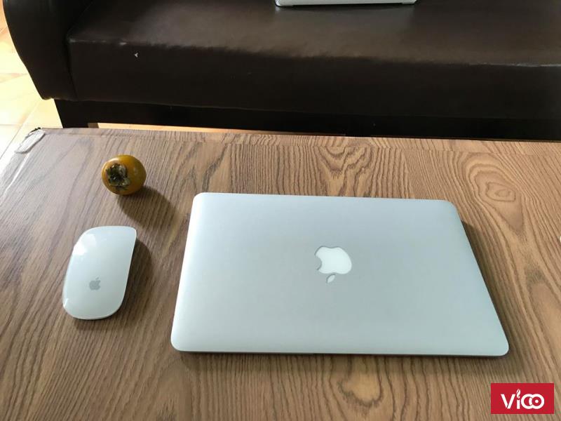 Ban Mac Air MC 968 mỏng nhẹ đẹp