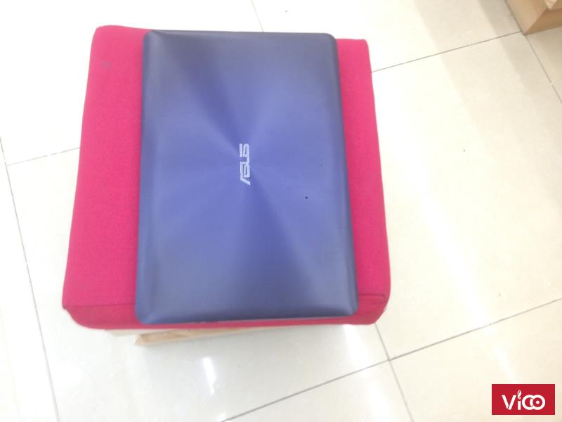 Bán asus x556 mới dùng nên hình thức còn rất mới