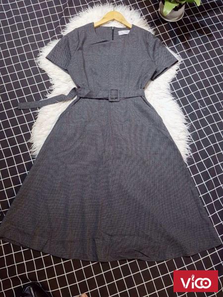 Đầm xoè caro tay ngắn kèm nịch dễ thương