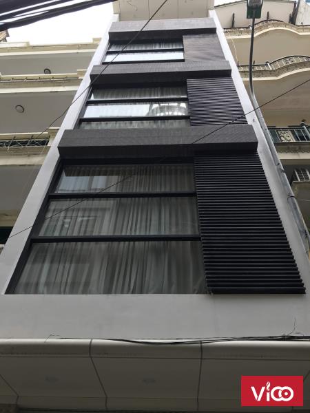 Cho thuê nhà mặt phố Vĩnh Phúc 5,5 tầng 19tr/tháng