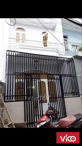 Cho thuê nhà 1trệt 1lửng 2lầu 1st 5pn 4vs q.tân phú