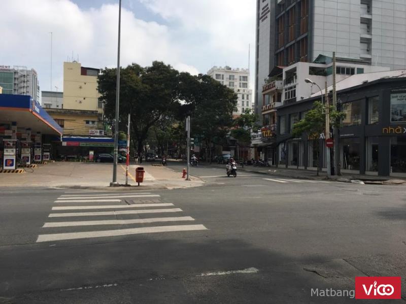 Cho thuê nhà Góc 2 Mặt Tiền 128 Hai Bà Trưng, Phường Đa Kao, Quận 1