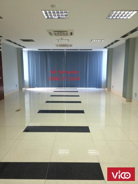 Tòa nhà làm văn phòng khu cầu giấy đống đa