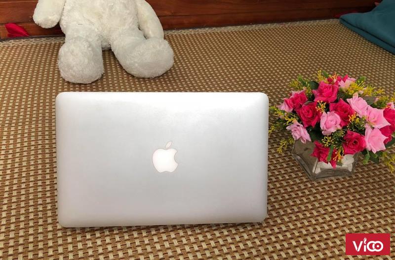 Mac Air 11.6 inh mong nhẹ Gia chi 7,8