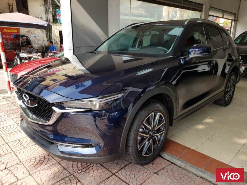 Cần bán Mazda CX5 2.0 sx 2018 1 cầu, xanh tím than cực đẹp