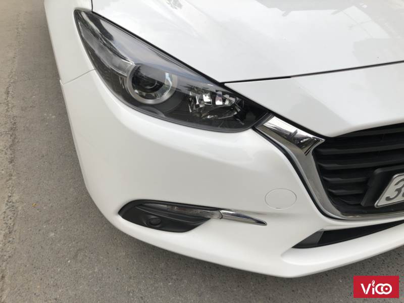 Cần bán Mazda 3 2017 fl( phanh điện tử ) màu trắng siêu lướt