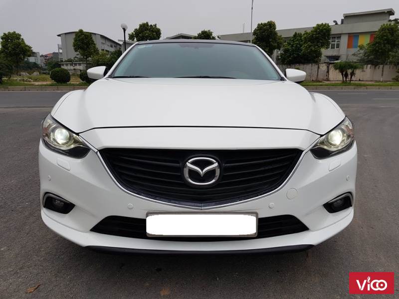 Cần bán Mazda 6 2.0 sx 2015 màu trắng ngọc trinh