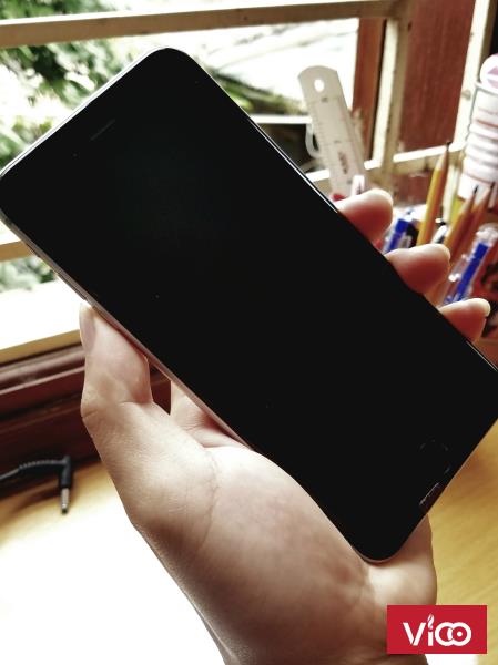 Cần bán 2 em 6S plus 64Gb bản QT không lỗi lầm