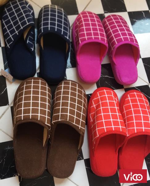 Dép nỉ đi trong nhà