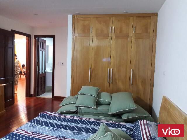 Cho thuê căn hộ CC cao cấp 25A đội cấn ba đình