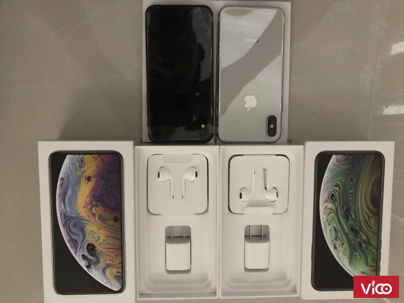 IP XS 64G LLA full box chưa active