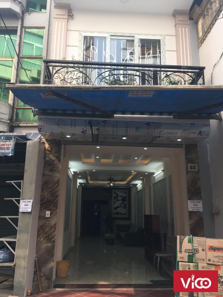 Cho thuê nhà mặt đường Giáp Bát