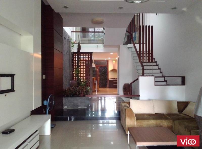 Nhà phân lô Nguyễn Khang, Yên Hòa, Cầu Giấy. DT 52m2, MT 4.3m SDCC, nhà rất đẹp.