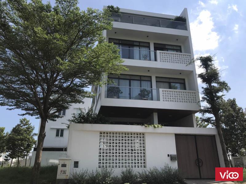 Đất nền Everrich 3 Q7 DT 200m2 giá 18 tỷ khách thiện chí thương lượng ít.