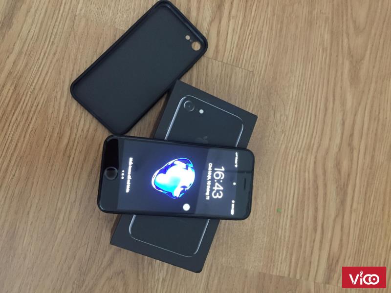 Bán iphone 7 128 GB jet black