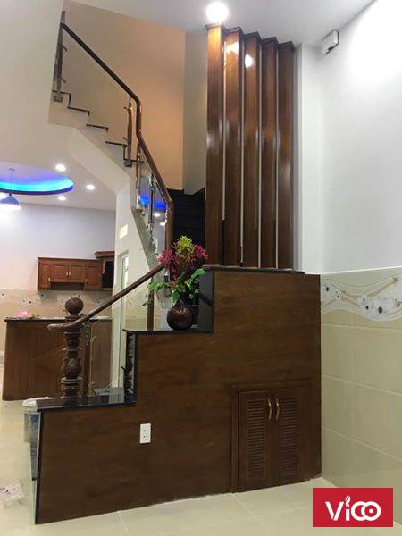 Do nhu cầu sang nhà lớn, bán gấp nhà 1 tấm Lê Đ. Cẩn