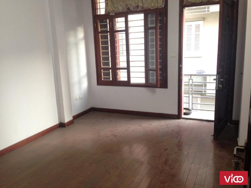 Cho thuê nhà mặt phố Ông Ích Khiêm 56 x 5 tầng MT 4m, nhà mới, sàn gỗ, camera, điều hòa, nóng lạnh