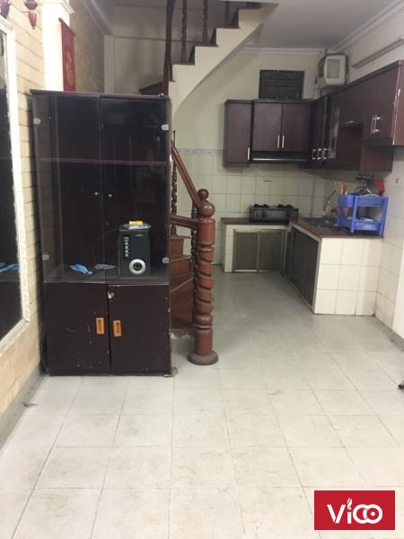 Cho thuê nhà chính chủ ngõ 154, Đội Cấn, đầy đủ đồ, giá chỉ 8tr/tháng