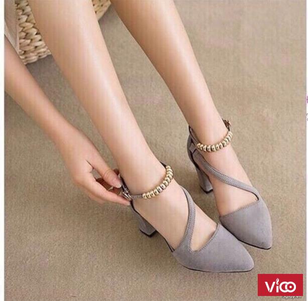 Giày Gót Vuông Bít Mũi