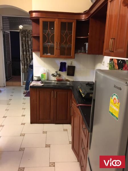 Cho thuê căn hộ tập thể ô tô đỗ cửa Linh Lang, Đào Tấn, Ba ĐÌnh 80m