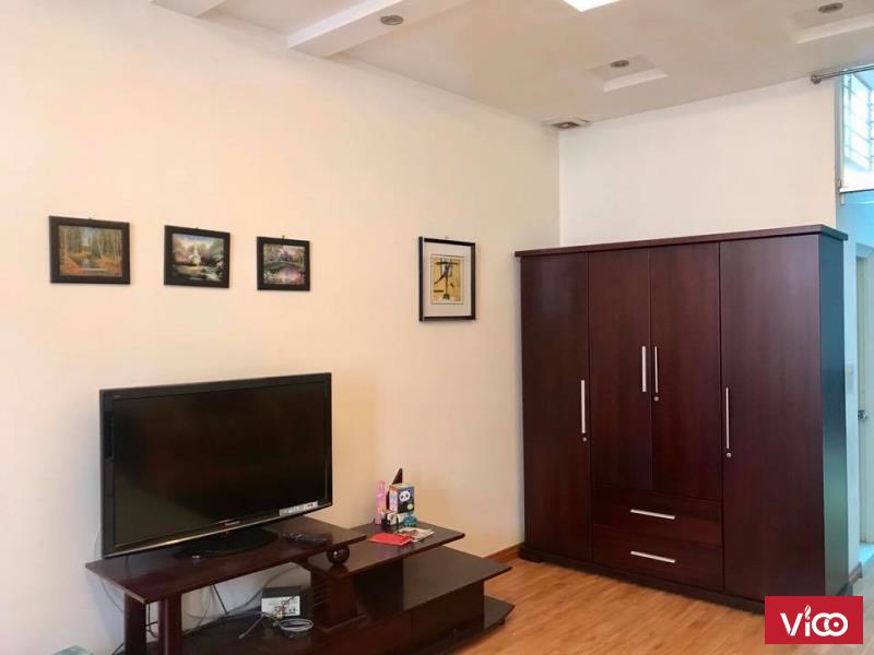 Cho thuê nhà phố Đỗ Đức Dục, 46m2x5 tầng