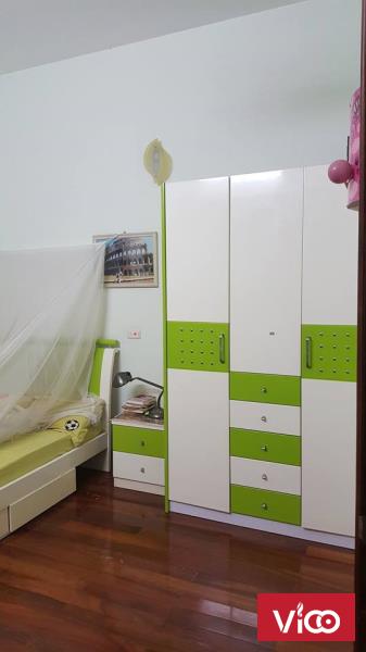 Cho thuê nhà 3 tầng làm văn phòng, kinh doanh đường Trung Kính