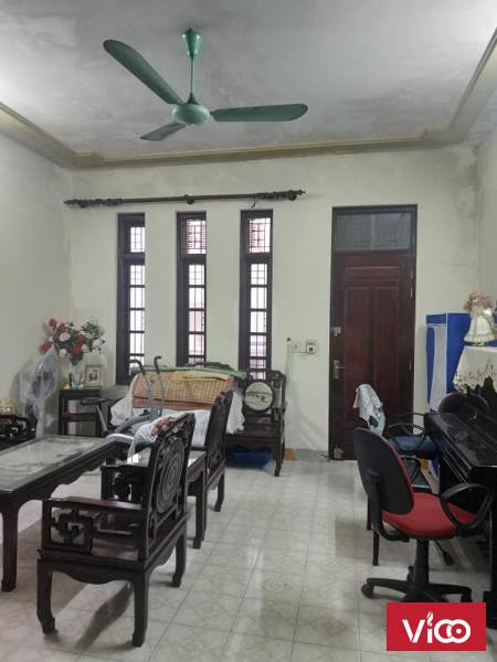 Bán nhà rẻ nhất thị trường,mặt ngõ đường láng 2,9 tỷ DTXD 42m2, 4 tầng.
