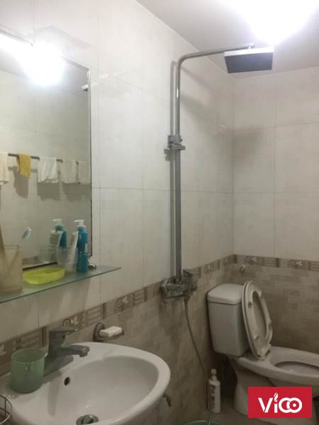 Bán nhà rẻ nhất thị trường,mặt ngõ đường láng 2,9 tỷ DTXD 42m2, 4 tầng.