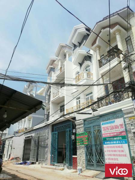 Bán nhà 4 tấm Tỉnh Lộ 10 đối diện trường học, khu TTTM