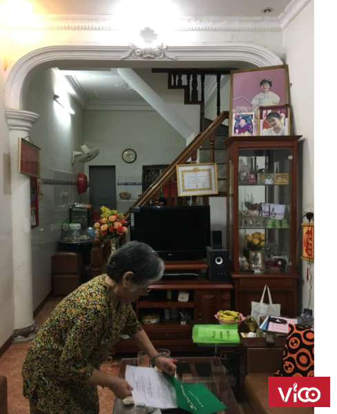 Bán nhà riêng phố Đê La Thành DT 30 m2 giá 2,5 tỷ.