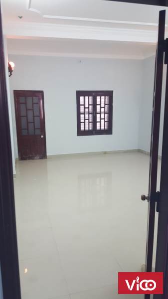 Cho thuê nhà 3 tầng Mặt tiền Nguyên Căn đường Hùng Vương