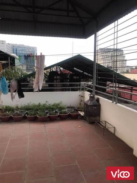 Bán đất tặng nhà, ví trí cực đẹp, hàng hiếm phố Đội Cấn trung tâm quận Ba Đình.