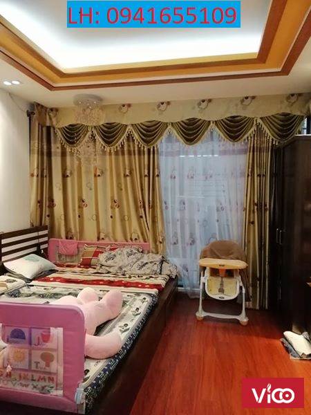 Bán nhà lô góc, mặt phố Vũ Tông Phan, 39m2. Giá 3.5 tỷ