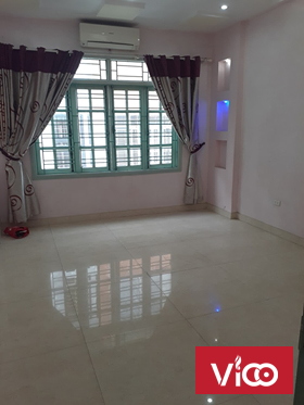 Nhà phân lô, ô tô tránh, vị trí đẹp nhất nhì Bùi Xương Trạch, Giá 5,2 tỷ