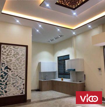 Bán nhà đẹp 39m2 Đê La Thành, MT 4.5m, giá 3.2 tỷ.