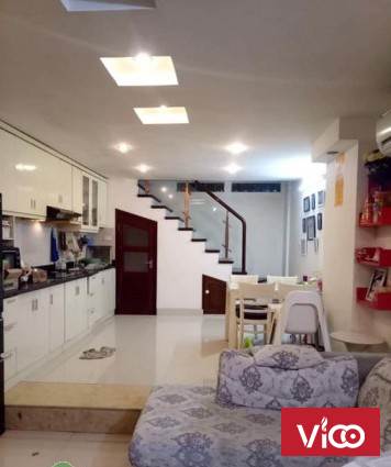 Gấp! Bán nhà đẹp ngõ 460 Khương Đình, ô tô vào. Giá 3.6 tỷ.