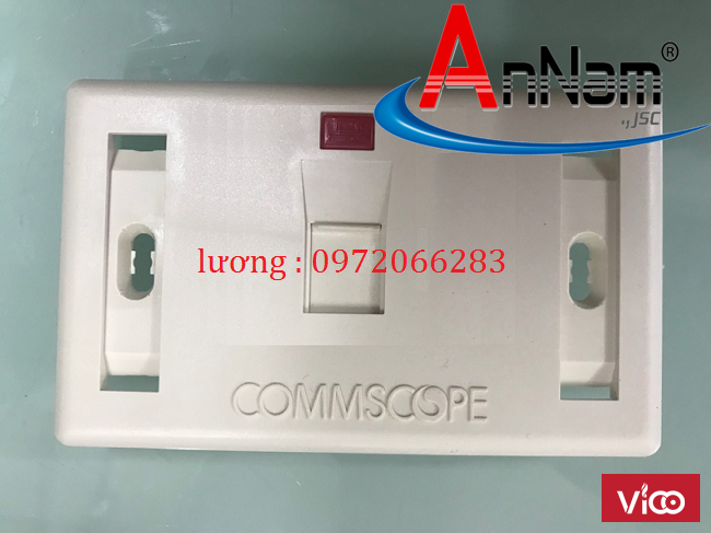 Faceplate Mặt nạ outlet 1 cổng Commscope 2723681