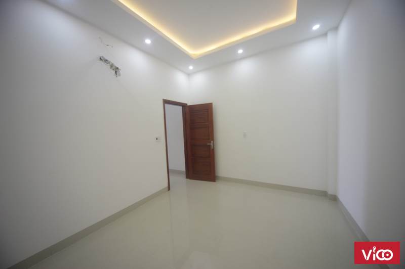 Cho thuê Nhà nguyên căn đường Hoàng Diệu 2 chiều. LH 0918958310