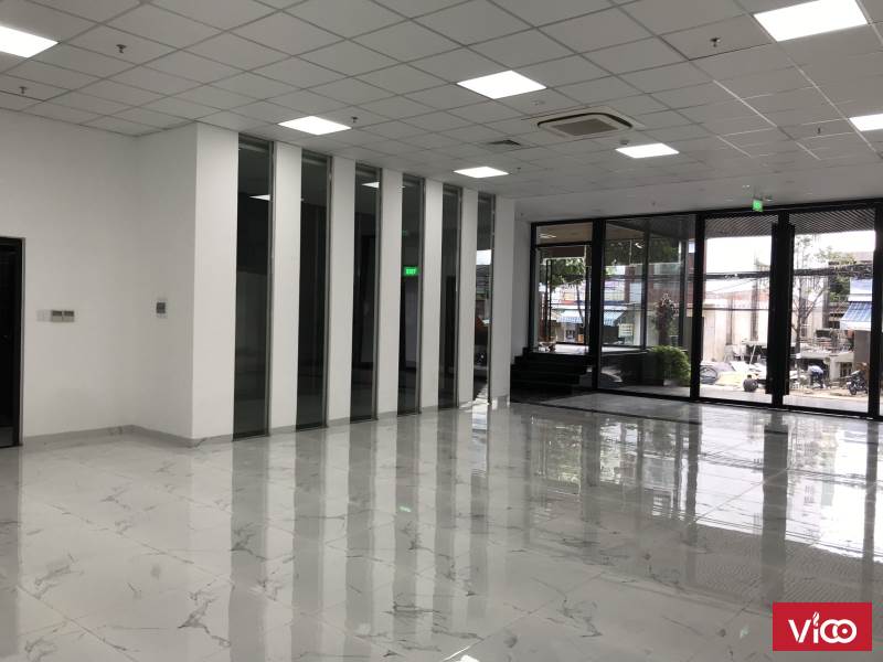 Cho thuê văn phòng tòa nhà Tùng Lâm Núi Thành, sàn cực đẹp