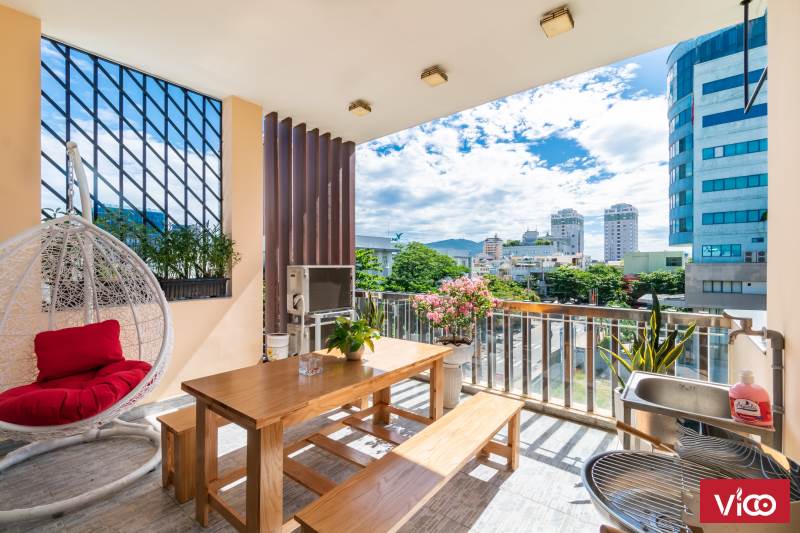 Nhà nguyên căn 5 phòng ngủ nội thất cực đẹp trung tâm thành phố