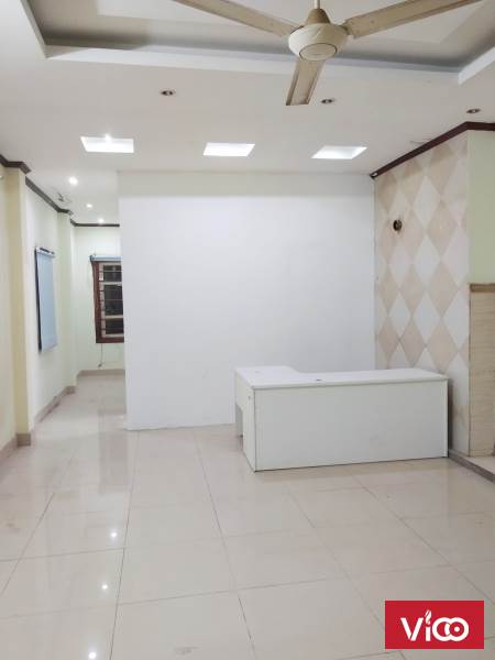 Chính chủ cho thuê GẤP sàn 70m2 ở ĐỀN LỪ