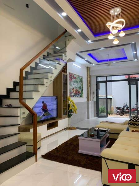 Bán nhà Hẽm xe hơi Tân Bình, Gần ngã tư Bảy Hiền 4.5x12 m giá chỉ 4.5 tỷ.