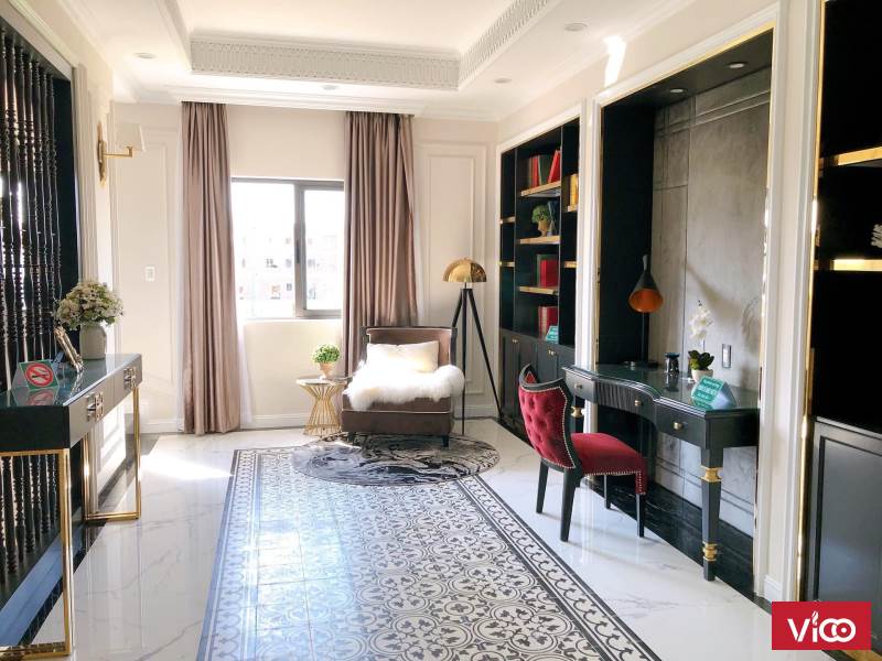 Nhà phố 2 lầu thiết kế Singapore, có sân trước để xe ô tô