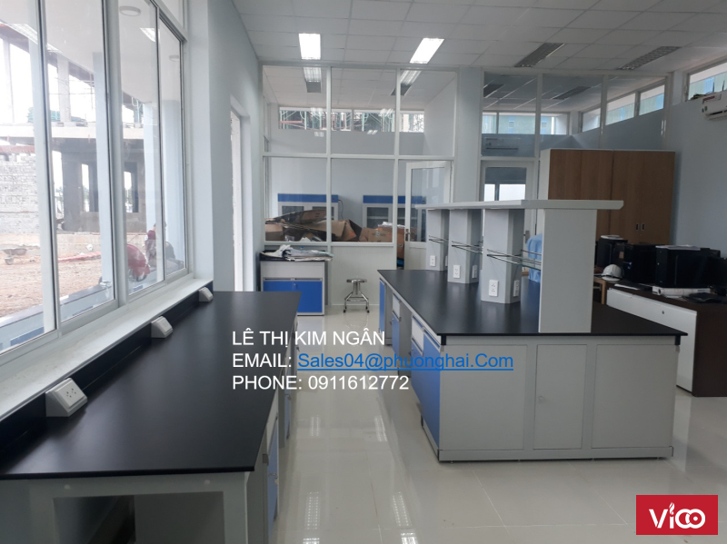 BÀN THÍ NGHIỆM TRUNG TÂM KHÁNG HÓA CHẤT PHƯỢNG HẢI ĐƠN VỊ UY TÍN CUNG CẤP NỘI THẤT PTN